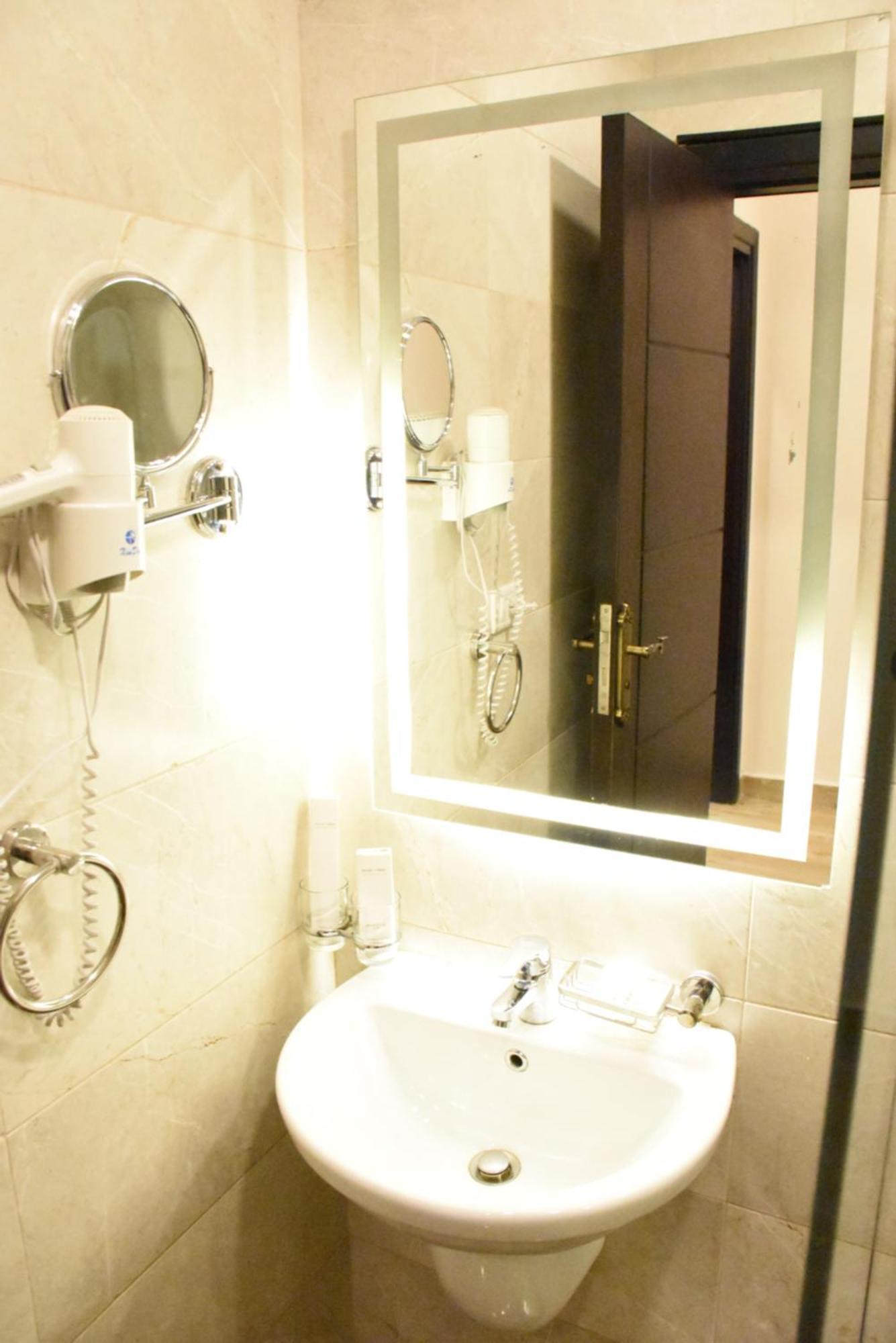 Jewel Zamalek Hotel Giza Екстериор снимка